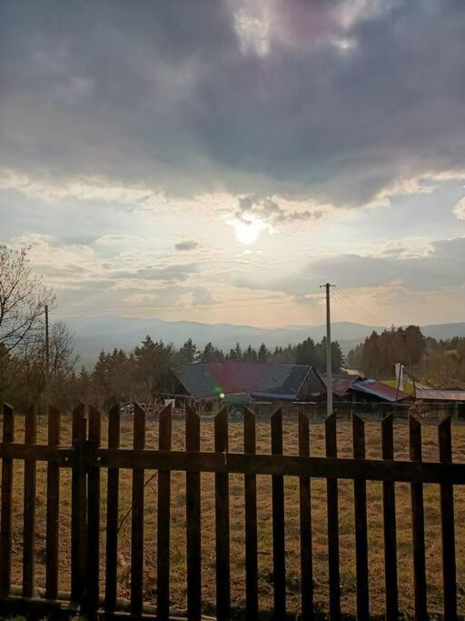 Ludwikowka Pod Luboniem, Stu-Letni Domek W Gorach Naprawa 외부 사진